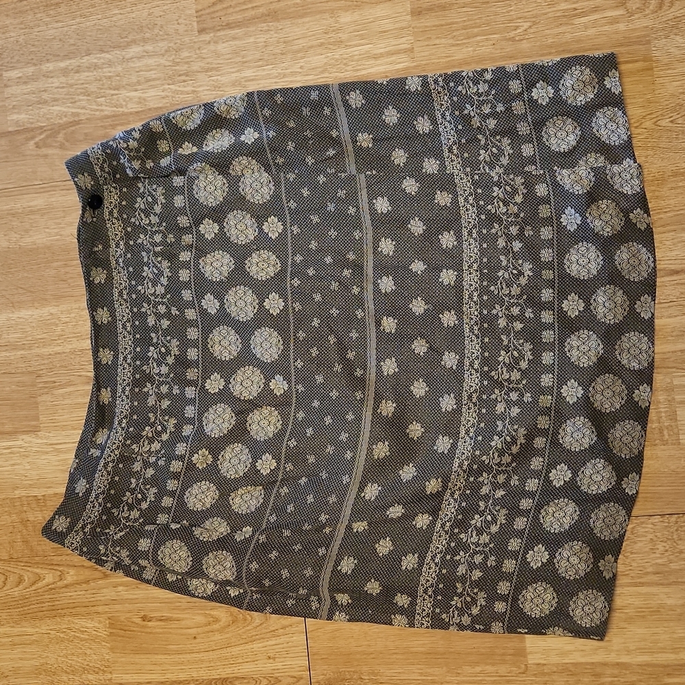 Talbots black and tan patterned true wrap skirt sz 14